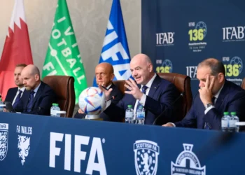 ifab-aprova-expulsao-para-jogador-que-cobrir-a-boca-em-confrontos