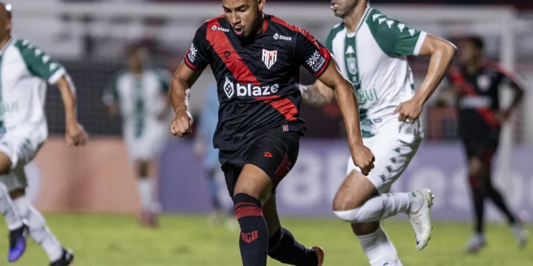 atletico-go-leva-virada-do-gama-e-da-adeus-a-copa-centro-oeste