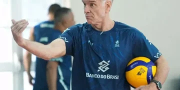 bernardinho-convoca-destaque-da-superliga-para-selecao-brasileira;-veja-lista