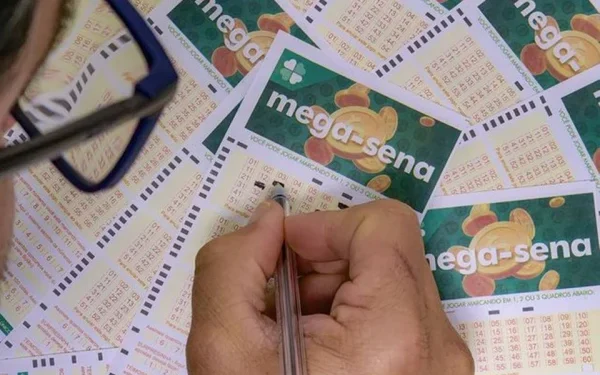mega-sena-acumula-de-novo-e-premio-chega-a-r$-130-milhoes