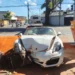 carro-de-luxo-destroi-muro-de-cmei,-no-jardim-america,-em-goiania