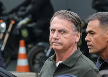 bolsonaro-e-internado-para-cirurgia-no-ombro-em-hospital-de-brasilia