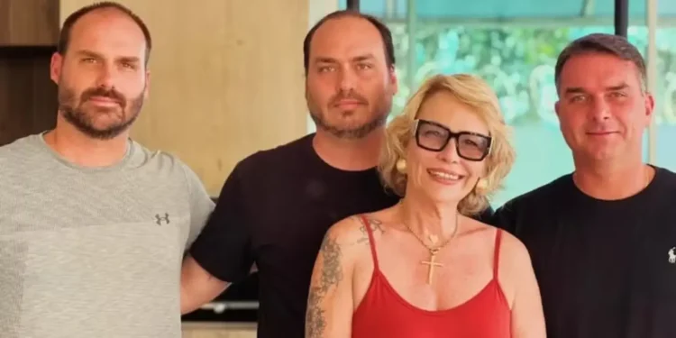 flavio-bolsonaro-articula-para-lancar-a-mae-ao-senado-no-lugar-de-castro