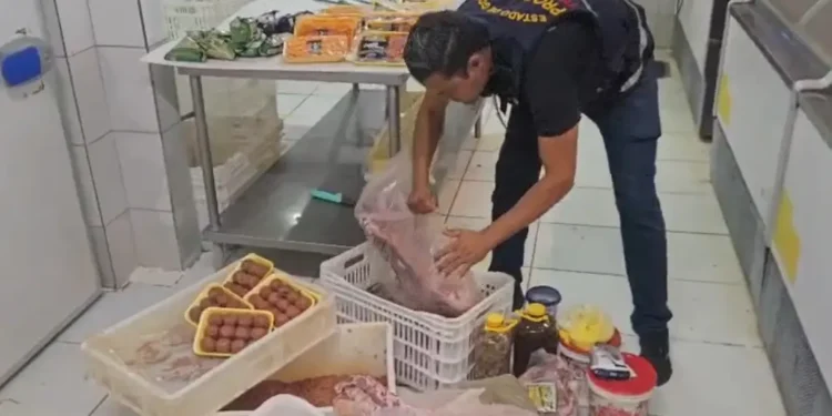 procon-apreende-mais-de-215-kg-de-carne-estragada-em-supermercado-de-goiania