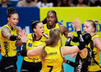 praia-clube-derrota-o-gerdau-minas-e-e-o-grande-campeao-da-superliga-feminina