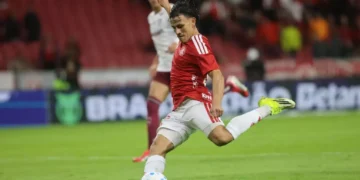 rodada-eletrizante-sacode-o-brasileirao-e-coloca-corinthians-no-z4;-veja-os-resultados