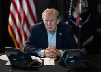 trump-faz-ultimato-ao-ira:-acordo-mantem-ormuz-aberto,-recusa-pode-levar-a-bombardeios
