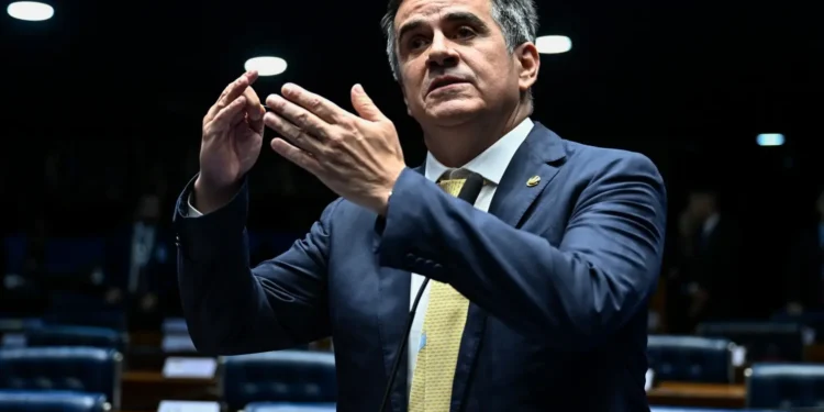 ciro,-o-sujo,-recebia-do-master-12x-menos-que-o-grupo-moraes,-o-puro