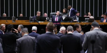 congresso-acelera-debate-sobre-fim-da-escala-6×1-enquanto-lula-busca-novo-nome-para-o-stf