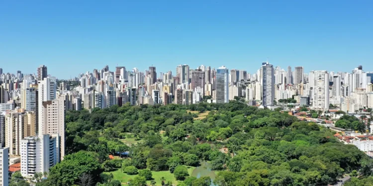 goiania-tera-sabado-(09)-de-tempo-firme-e-manha-de-17oc