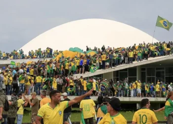 familiares-de-condenados-do-8-de-janeiro-se-articulam-para-acao-sobre-penas-no-stf