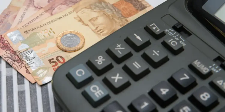 mais-de-67%-dos-goianos-possuem-renda,-diz-ibge