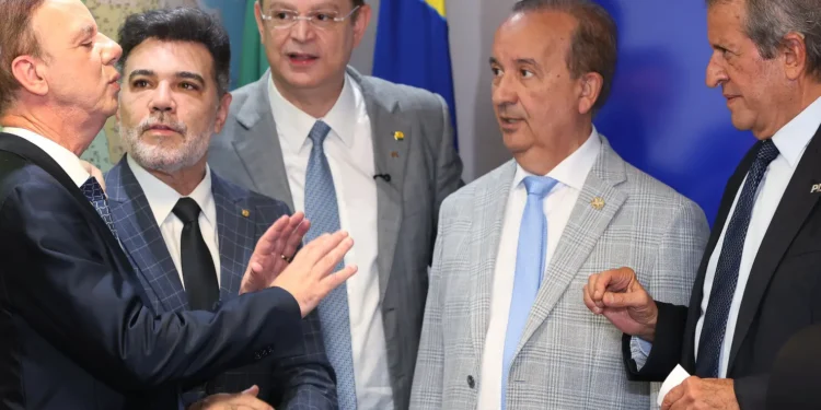 pl-reage-ao-stf-e-propoe-nova-pec-da-anistia-apos-decisao-de-moraes