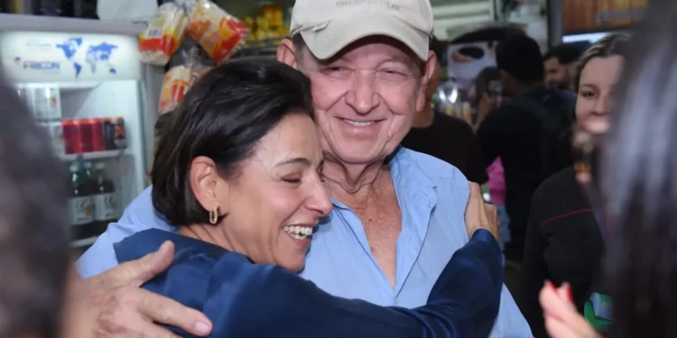 ana-paula-rezende-testa-capital-politico-nas-ruas-e-reforca-ligacao-com-legado-de-iris
