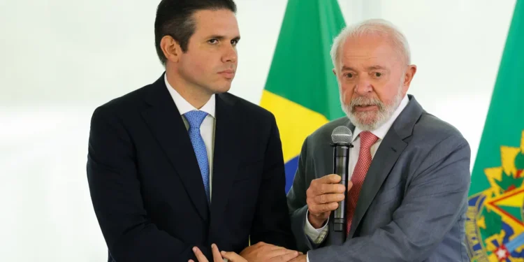 governo-lula-e-motta-estabelecem-acordo-sobre-fim-da-escala-6×1