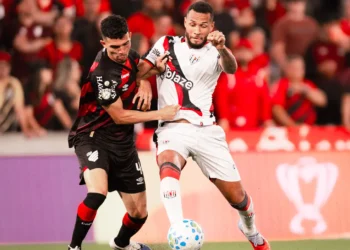 atletico-go-x-athletico-pr:-escalacoes-e-onde-assistir