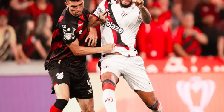 atletico-go-x-athletico-pr:-escalacoes-e-onde-assistir