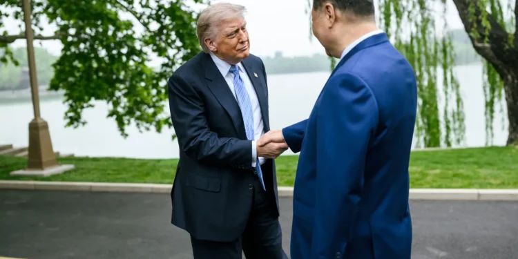 trump-finaliza-agenda-em-pequim-com-elogios-ao-lider-chines