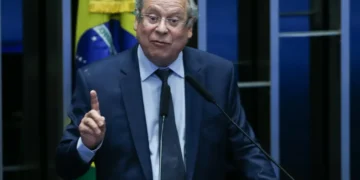 jose-dirceu-e-diagnosticado-com-linfoma-e-inicia-tratamento-em-hospital-de-sao-paulo