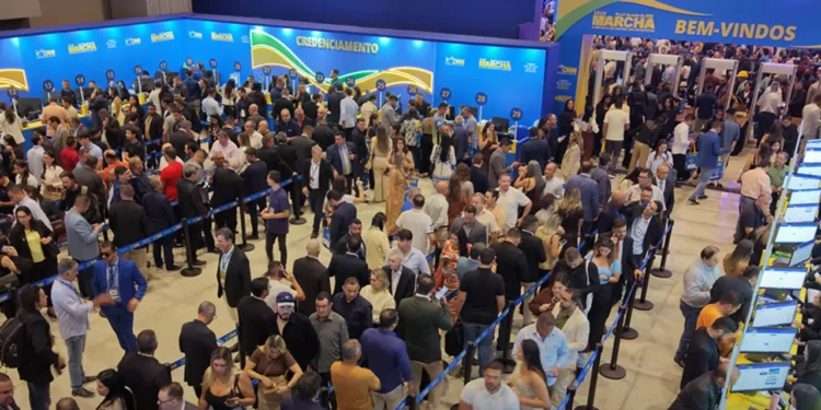 marcha-dos-prefeitos-pressiona-presidenciaveis-por-mais-recursos