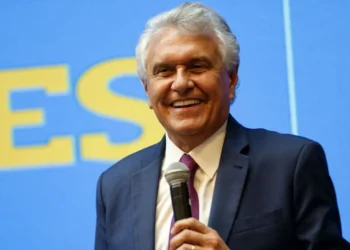 caiado-diz-que-‘contaminado’-por-vorcaro-nao-pode-ser-presidente
