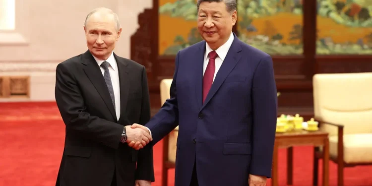china-e-russia-ampliam-parceria-com-mais-de-20-acordos-assinados