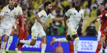 cristiano-ronaldo-marca-duas-vezes,-al-nassr-goleia-damac-e-conquista-o-campeonato-saudita