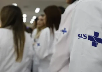 conselho-de-saude-confronta-gestao-mabel-e-rejeita-avanco-das-oss-na-saude-de-goiania