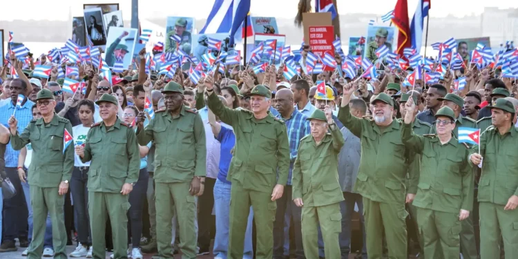 cubanos-vao-as-ruas-protestar-apos-acao-dos-eua-contra-raul-castro