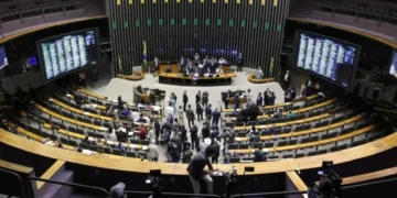 bancada-goiana-e-a-favor-do-fim-da-escala-6×1,-mas-com-outro-foco