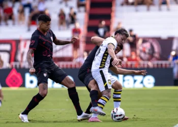atletico-go-pressiona,-para-em-alex-alves-e-perde-para-o-lider-sao-bernardo-na-serie-b