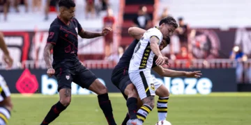atletico-go-pressiona,-para-em-alex-alves-e-perde-para-o-lider-sao-bernardo-na-serie-b