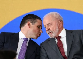 acordo-entre-lula-e-motta-sobre-o-fim-da-escala-6×1-ainda-incomoda-empresariado