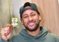 figurinha-dourada-de-neymar-esgota-em-menos-de-2-horas-apos-lancamento