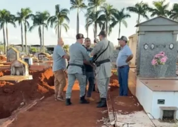 influenciador-e-preso-apos-denunciar-venda-de-tumulos-ocupados-em-rio-verde