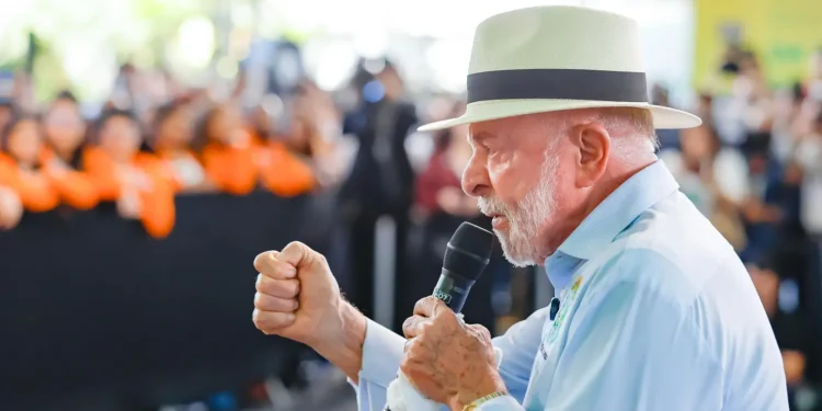 lula-critica-flavio-apos-decisao-dos-eua-sobre-pcc-e-cv