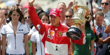 piloto-que-resgatou-schumacher-quebra-silencio-apos-12-anos-e-revela-bastidores-do-acidente