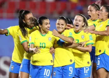 senado-aprova-regras-da-copa-do-mundo-feminina-de-2027-e-premio-a-pioneiras-da-selecao