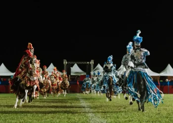 palmeiras-de-goias-recebe-circuito-das-cavalhadas-com-tres-dias-de-festa,-cultura-e-tradicao