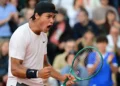 goiano-guto-miguel-faz-historia-e-conquista-titulo-inedito-em-roland-garros