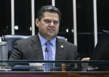 fim-da-escala-6×1-deve-entrar-na-pauta-do-senado-nesta-semana