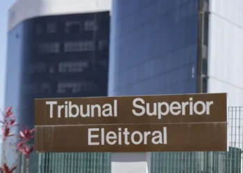 fundo-eleitoral-da-a-cinco-partidos-orcamento-maior-que-90%-das-cidades-do-pais