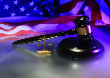 justica-dos-eua-anula-taxa-de-us$-100-mil-de-trump-sobre-visto-h-1b