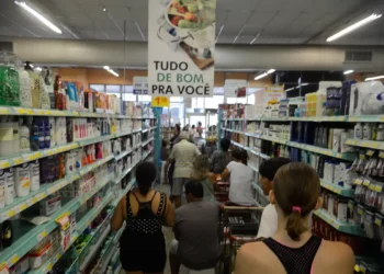 supermercados-descumprem-convencao-e-continuam-funcionando-alem-das-11h-aos-domingos-em-goias