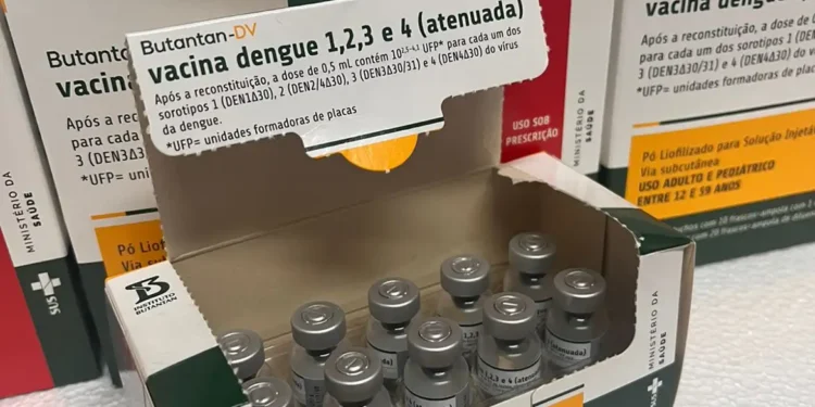vacina-contra-dengue-do-butantan-e-suspensa-em-goias-apos-investigacao-de-casos-graves