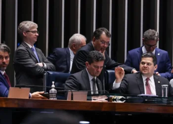 senado-desafia-governo-e-aprova-refis-bilionario-para-produtores-rurais