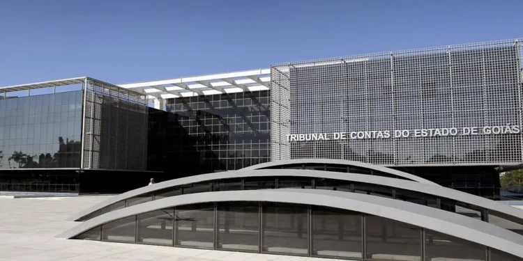 tce-go-avanca-com-concurso-de-nivel-medio-e-salarios-de-r$-12,3-mil