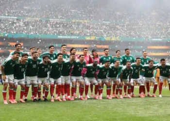 com-tres-expulsoes,-mexico-vence-africa-do-sul-na-abertura-da-copa-do-mundo