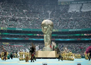 copa-do-mundo-2026-comeca-com-show-de-shakira-e-burna-boy-no-mexico