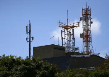 stf-julga-inconstitucional-exigencia-de-licenca-ambiental-para-antenas-de-telefonia-em-goias